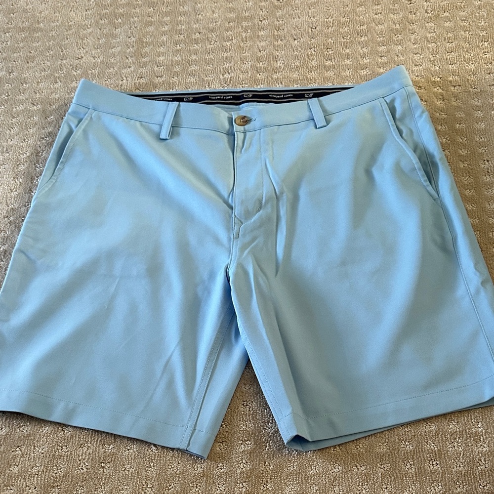 Vineyard Vines Light Blue Flat Front Links Short Size 36